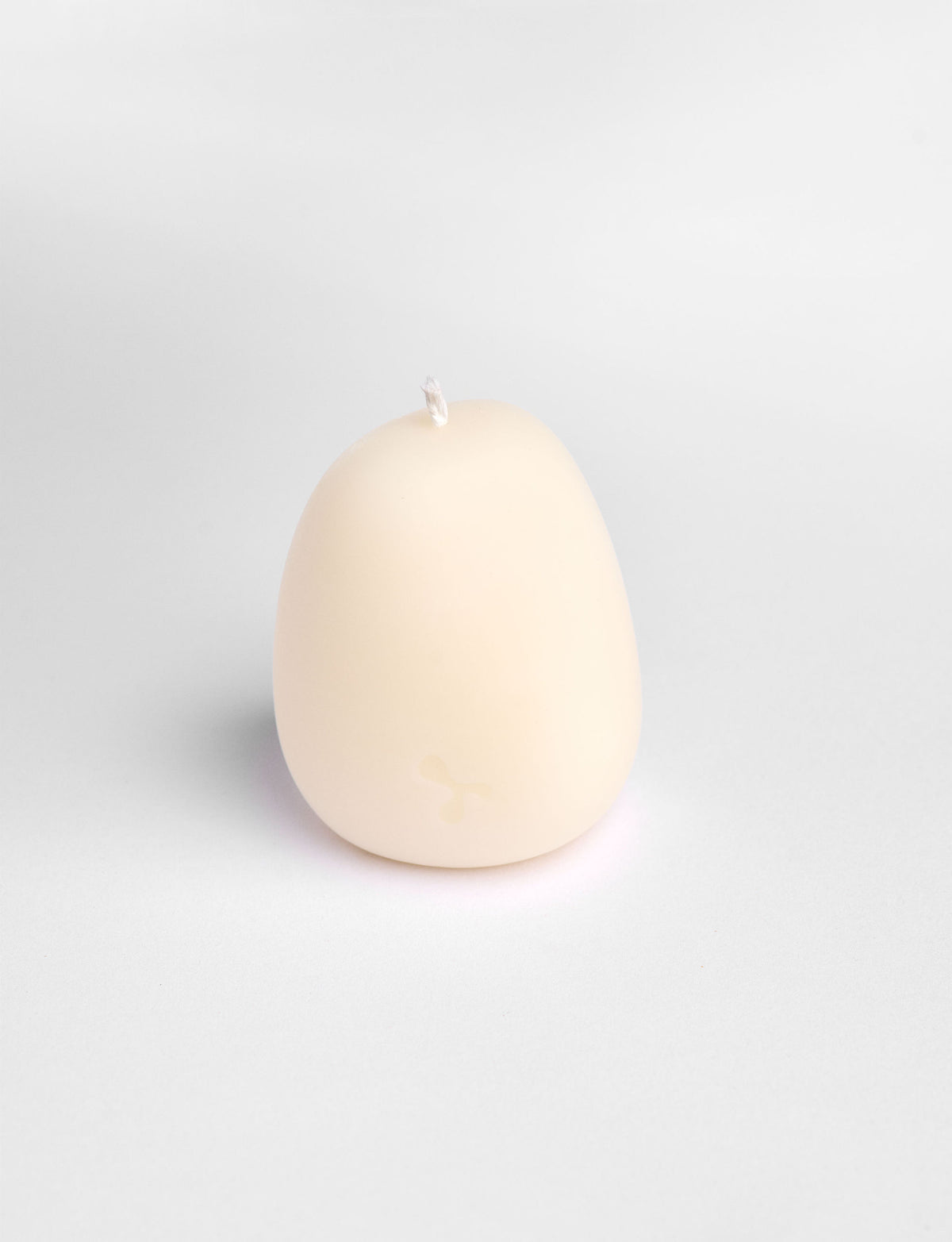 Tumbled Pebble Candle