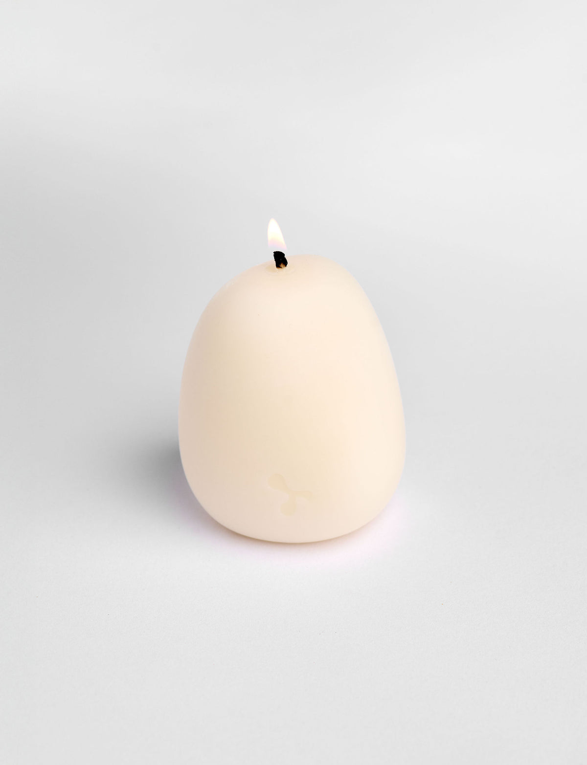 Tumbled Pebble Candle